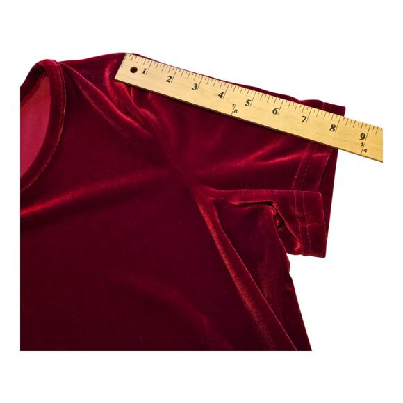Jaclyn Smith Velvet Top Womens Size Large Red Short Sleeve Dark Romance Holiday - Picture 7 of 8